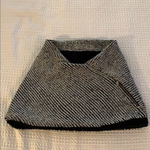 Lululemon knit snood reversible